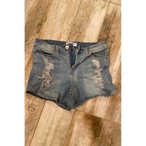 Almost Famous Jean Shorts 3